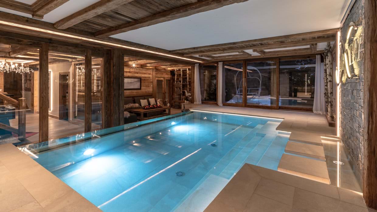 luxury-chalet-infinity-oxford-ski-pool3.jpg