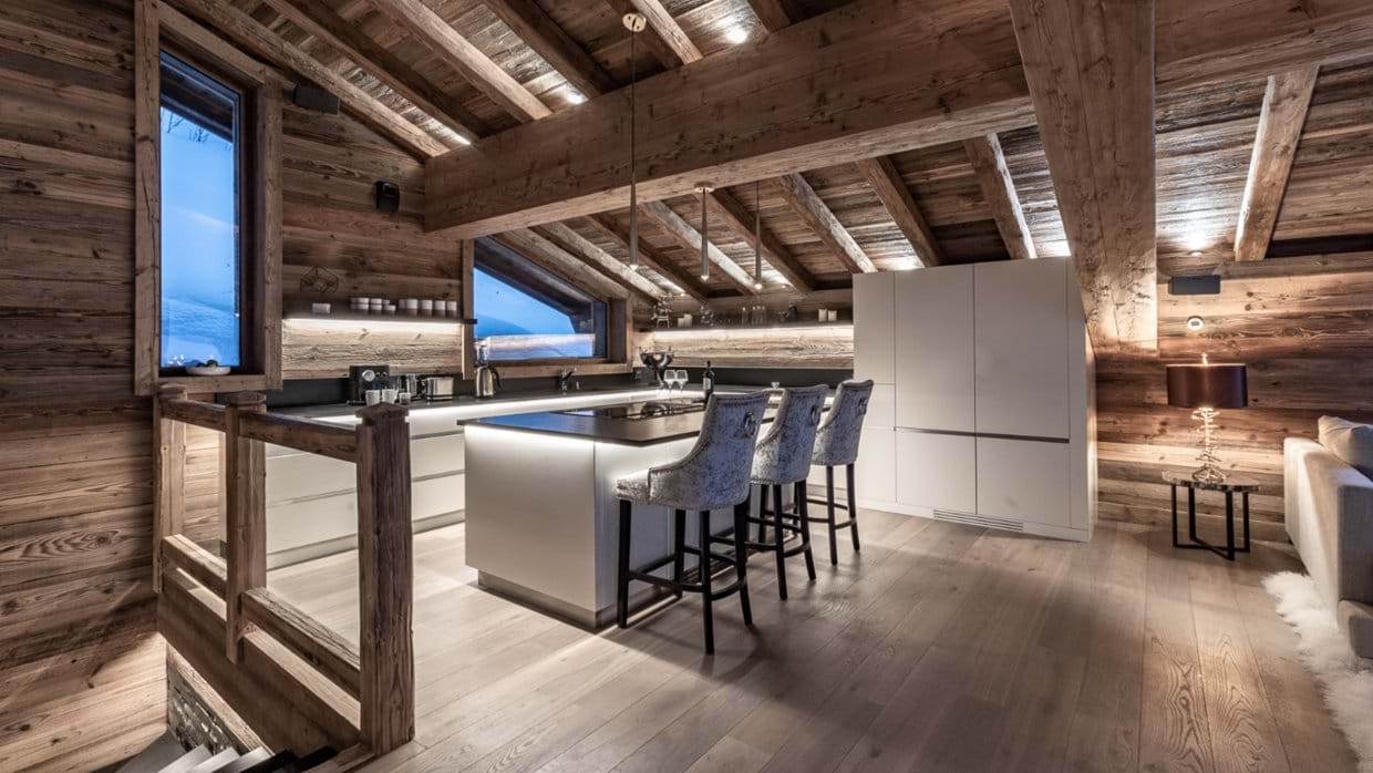 luxury-chalet-infinity-oxford-ski-kitchen.jpg