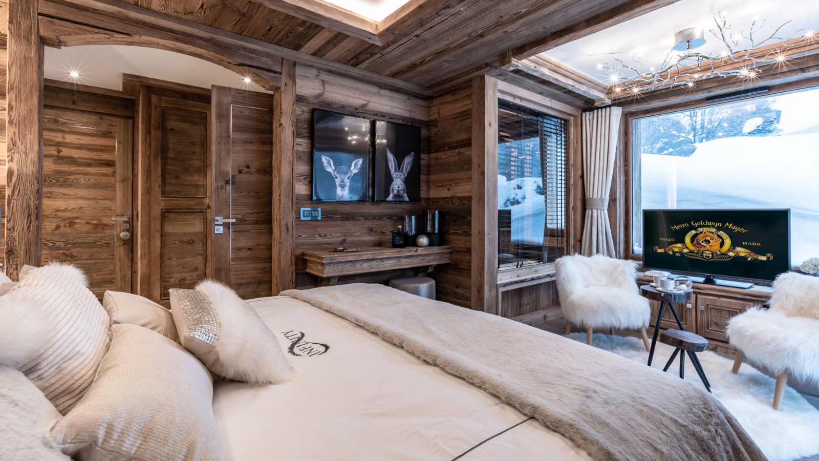 luxury-chalet-infinity-oxford-ski-bed3.jpg