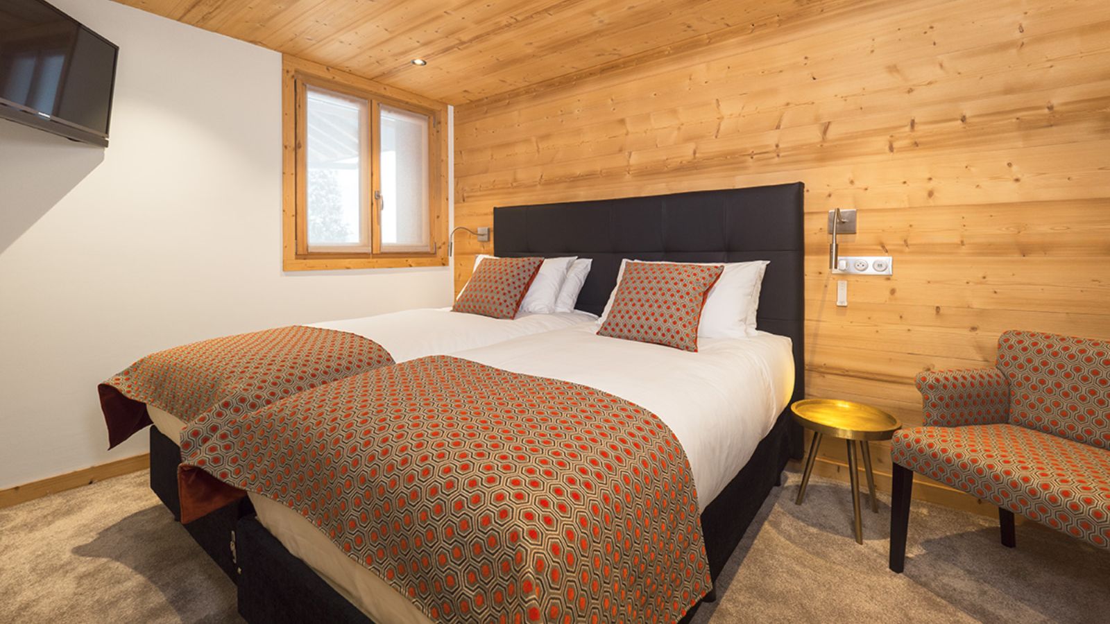 Luxury-ski-Colibri-uno-morzine (2).jpg