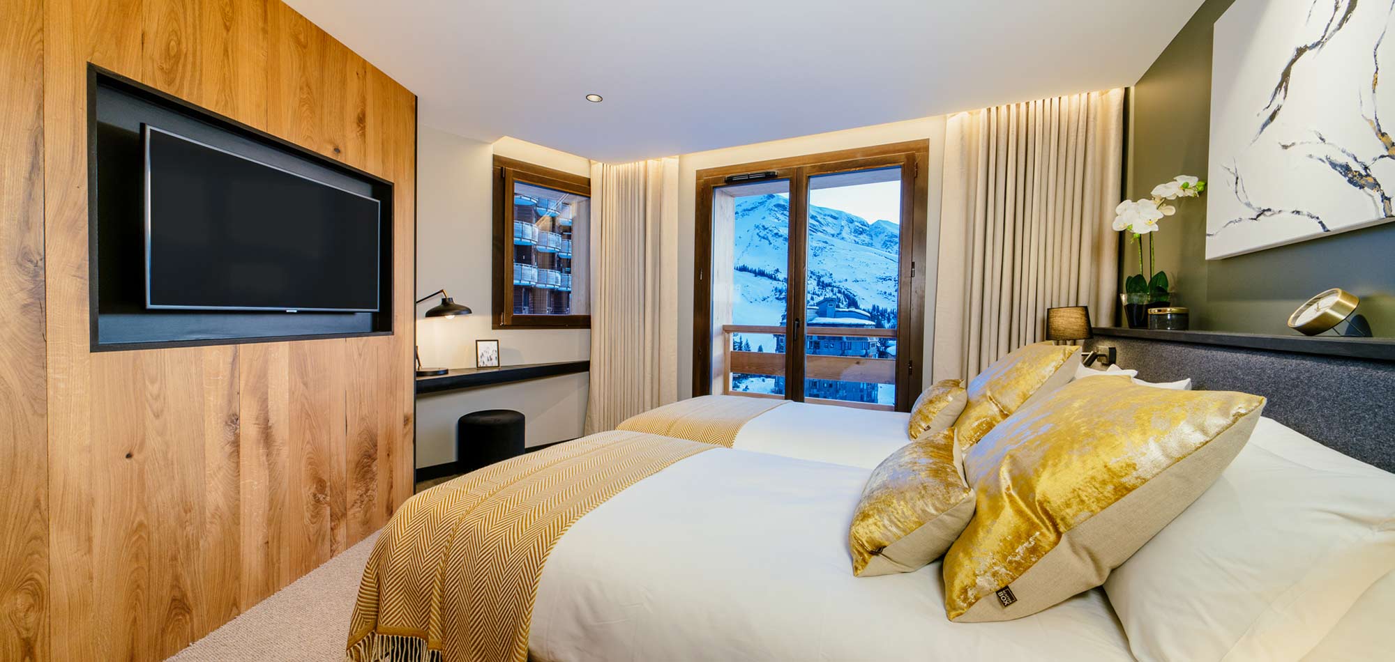 chalet_ipaka_avoriax_oxford_ski_bedroom1.jpg