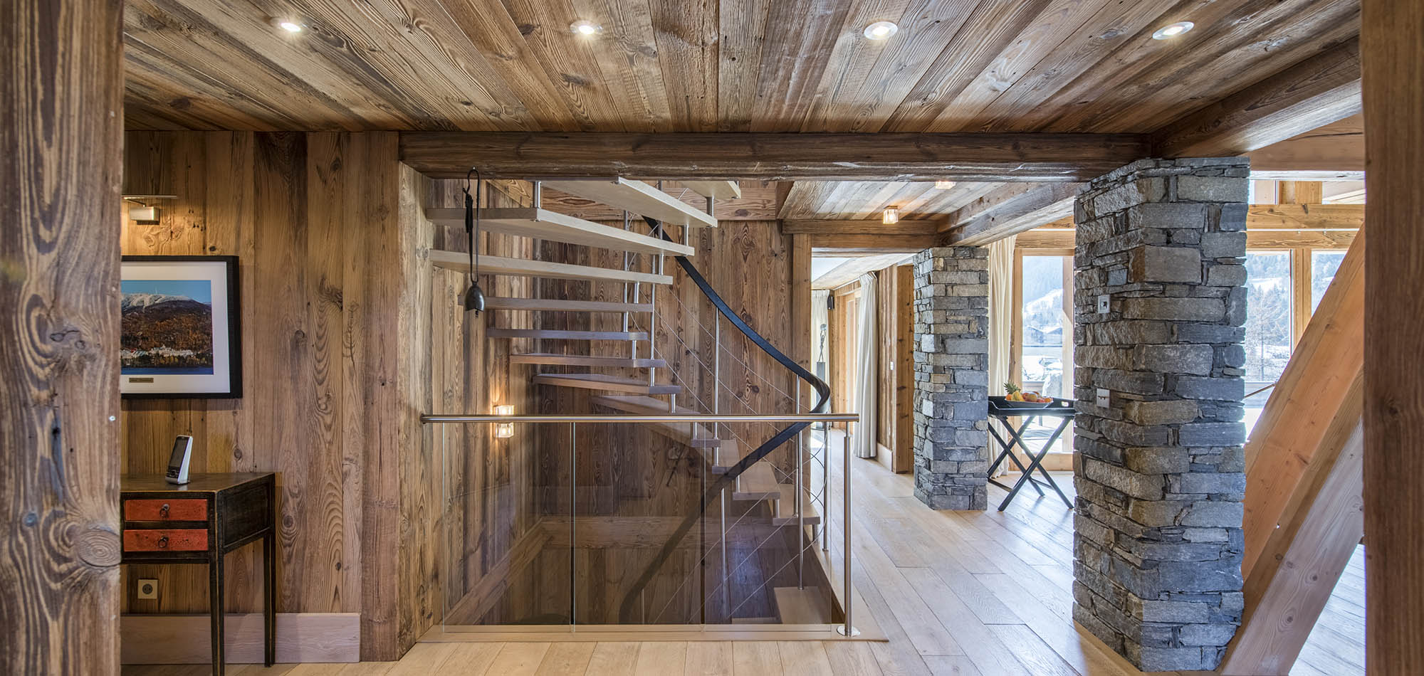 luxury_ski_chalet_mont_tremblant_meribel_luxury_ski_oxford_ski_stairs1.jpg