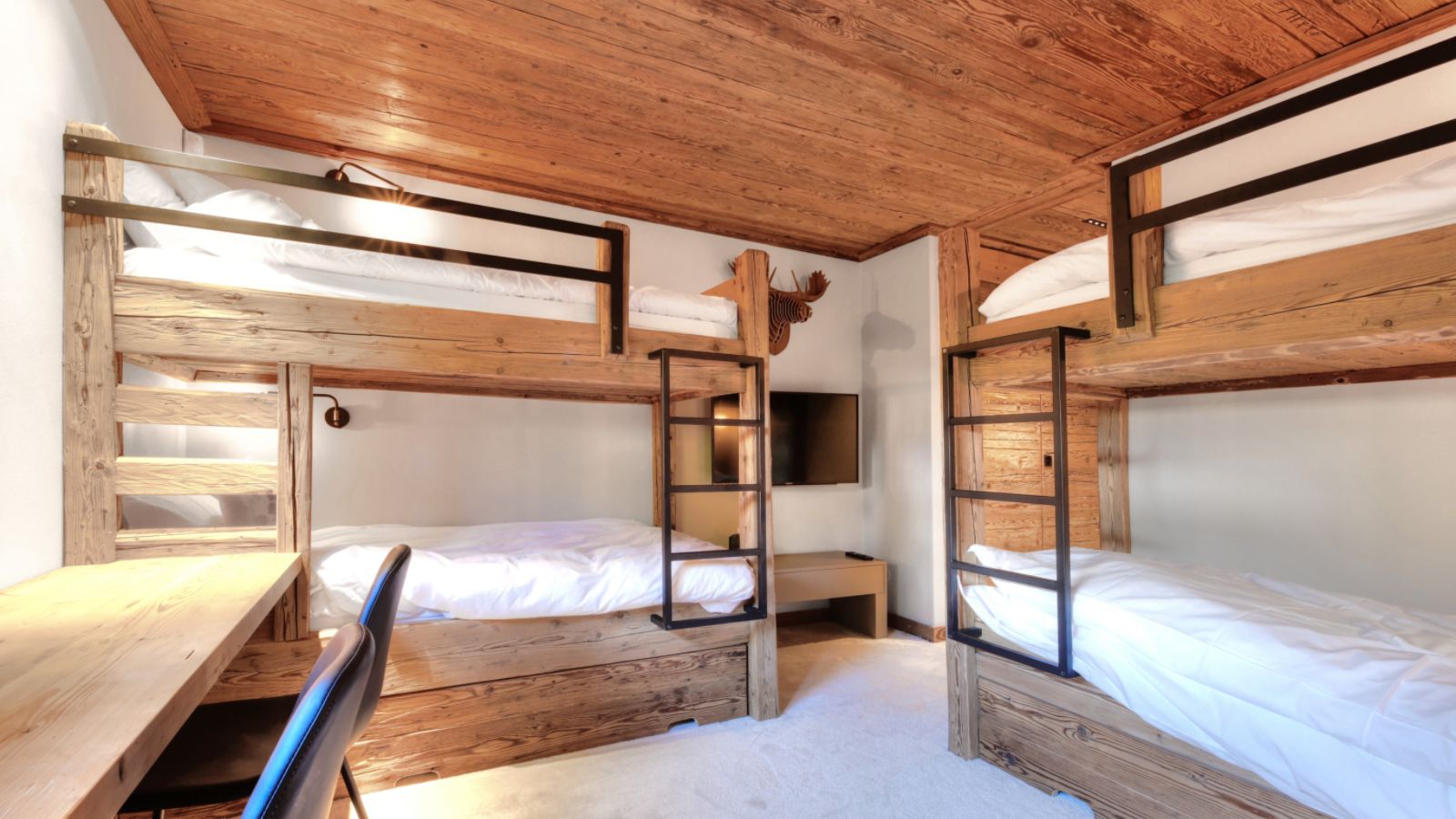 Luxury-ski-chalet-megeve-chalet-maia-oxford-ski-bunk room.jpg