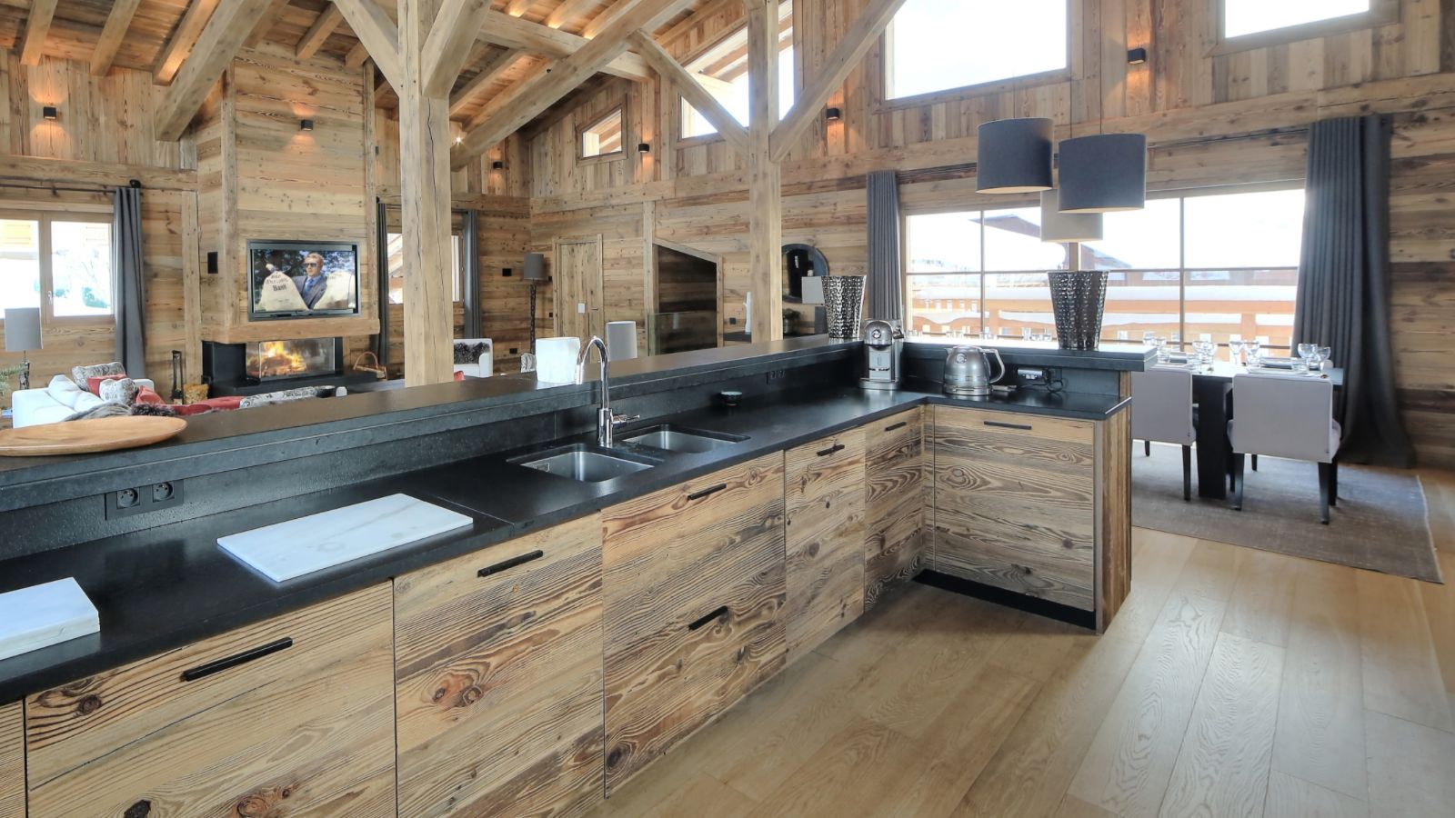 Luxury-ski-chalet-Megeve-chalet-millesime-oxford-ski-kitchen.jpg