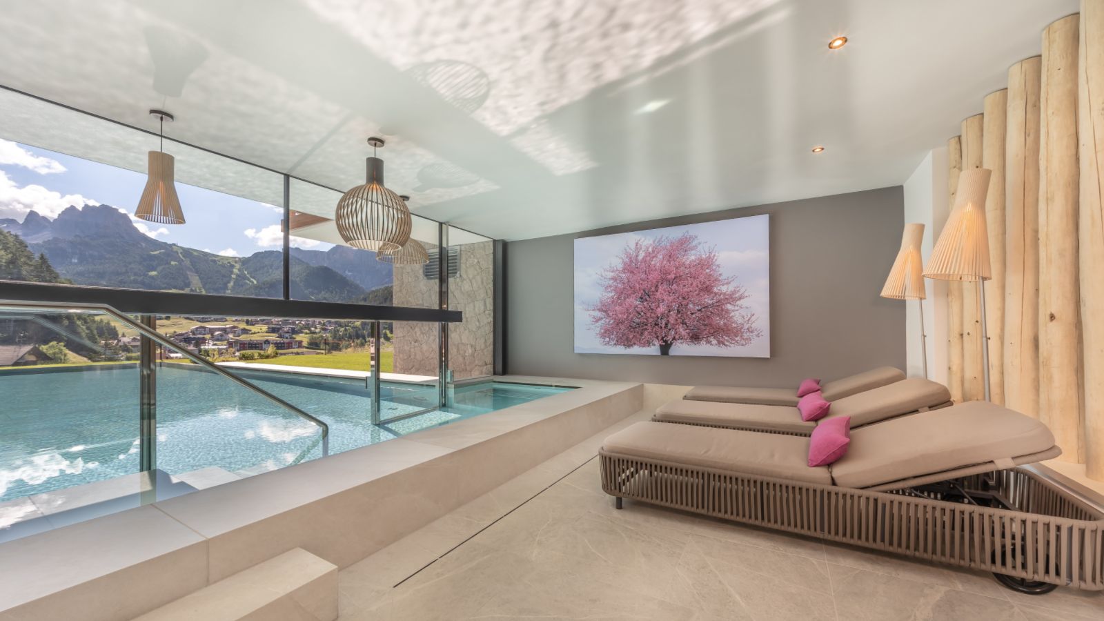 luxury-ski-chalet-sellaronda-spa (1).jpg