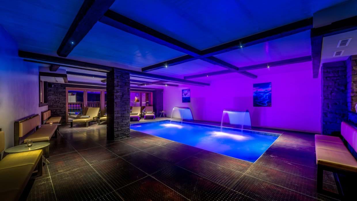 luxury-ski-chalet-tignes-raven-oxford-sk (1).JPG