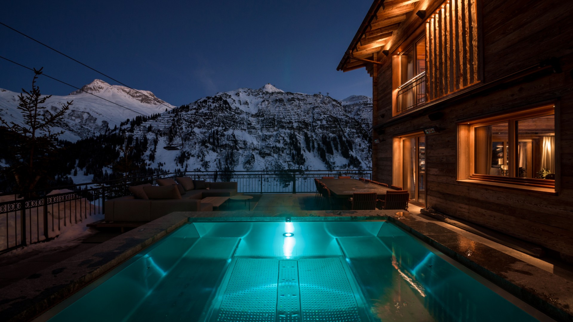 luxury-ski-chalet-lech-arula-2-oxford-ski-company (10).jpg