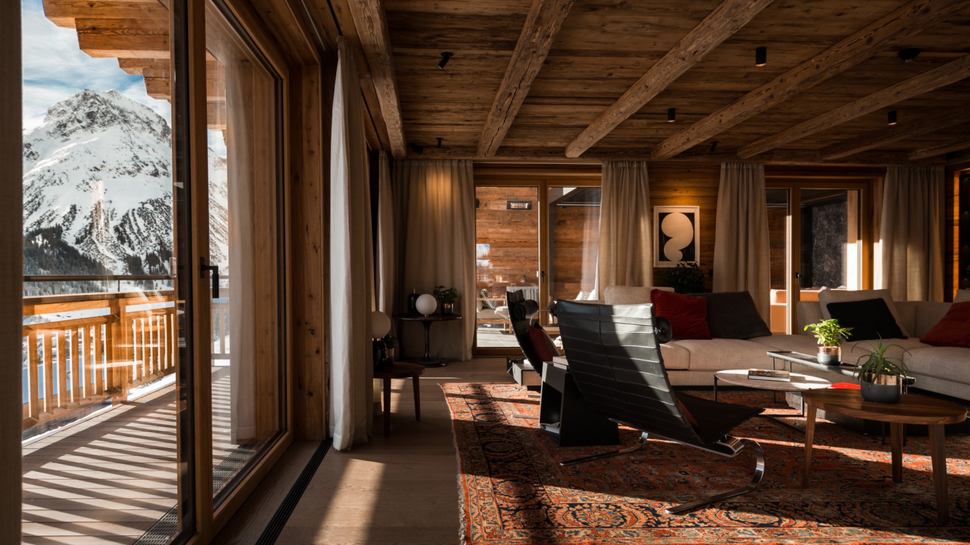 luxury-ski-chalet-lech-arula-2-oxford-ski-company (36).jpg