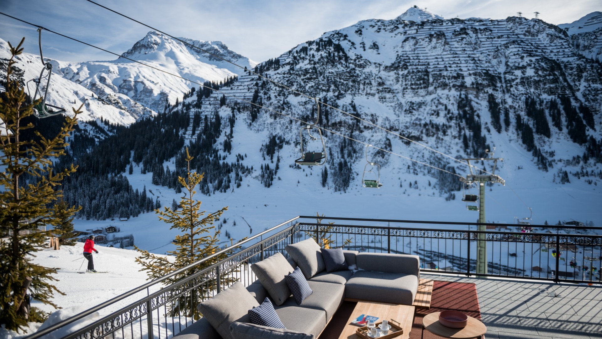 luxury-ski-chalet-lech-arula-2-oxford-ski-company (1).jpg