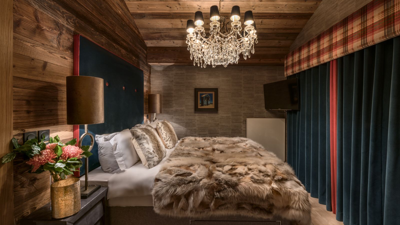 Luxury-ski-chalet-Les-Gets-Urban-Corniche-Oxford-Ski-Bedroom6.jpg