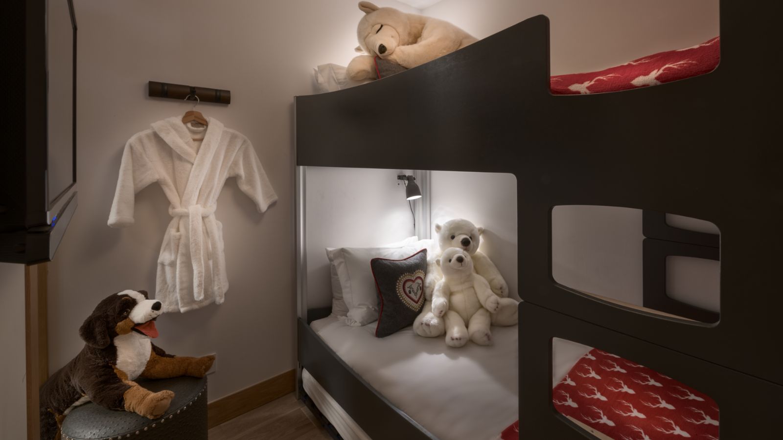 Luxury-ski-chalet-Les-Gets-Urban-Corniche-Oxford-Ski-Bunkroom.jpg