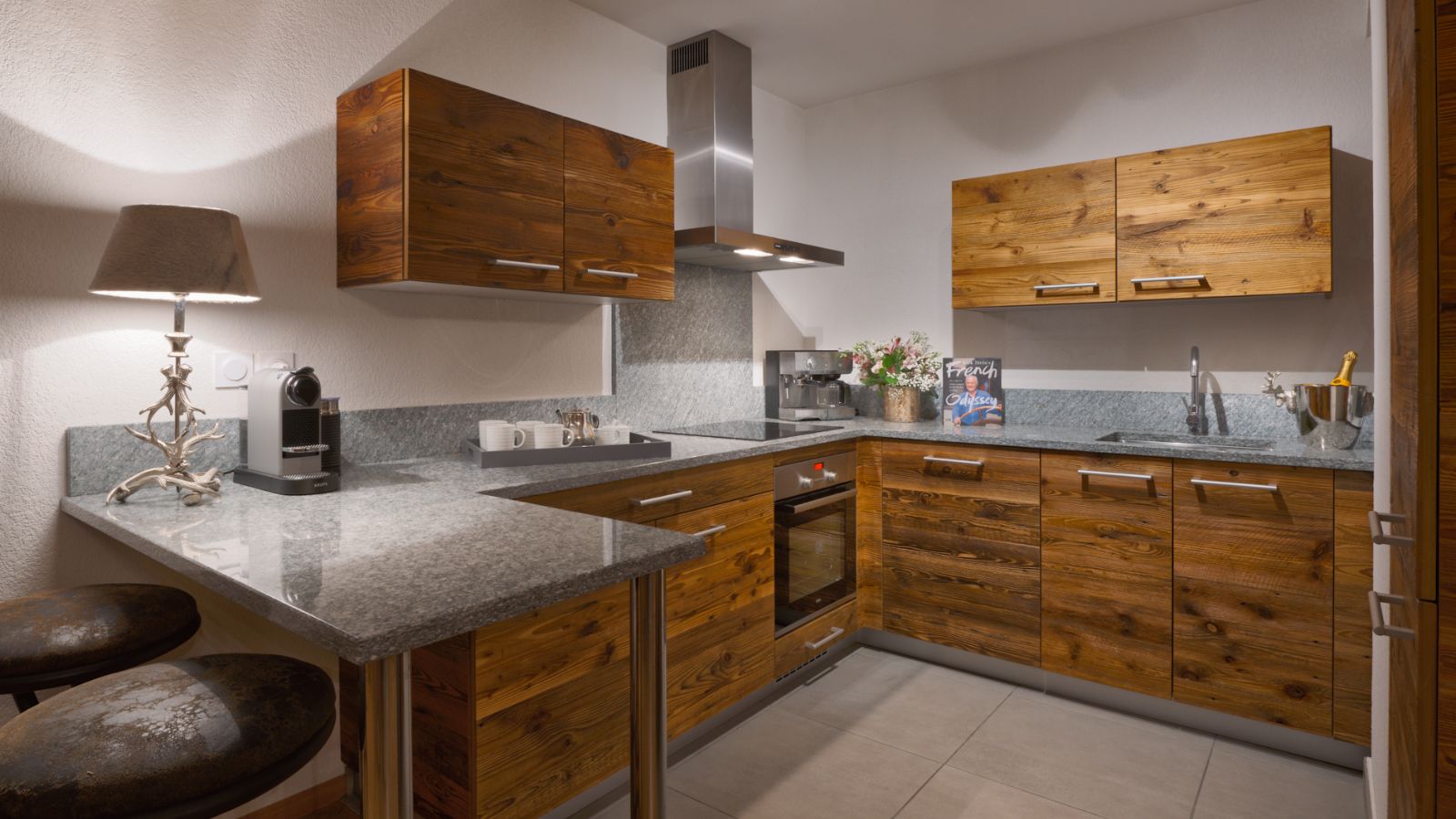 Luxury-ski-chalet-Les-Gets-Apartment-Aviemore-Oxford-Ski-Kitchen.jpg