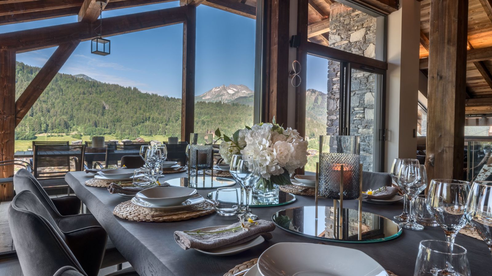 Luxury-ski-chalet-Morzine-Chalet-Griffonner-Oxford-Ski-Dining-View.jpg