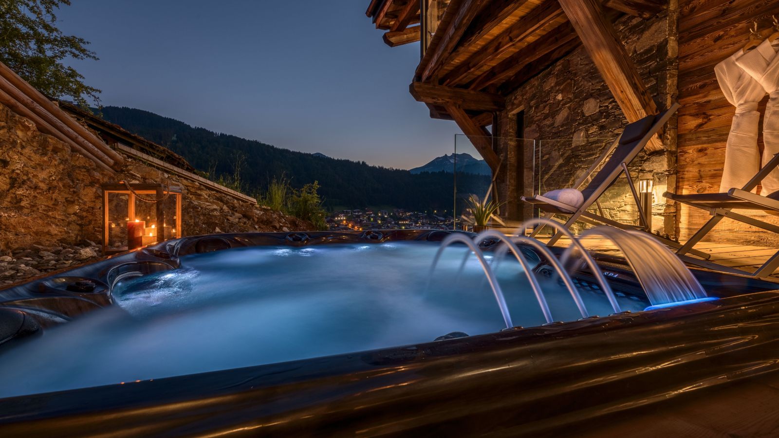 Luxury-ski-chalet-Morzine-Chalet-Griffonner-Oxford-Ski-Hot-Tub.jpg