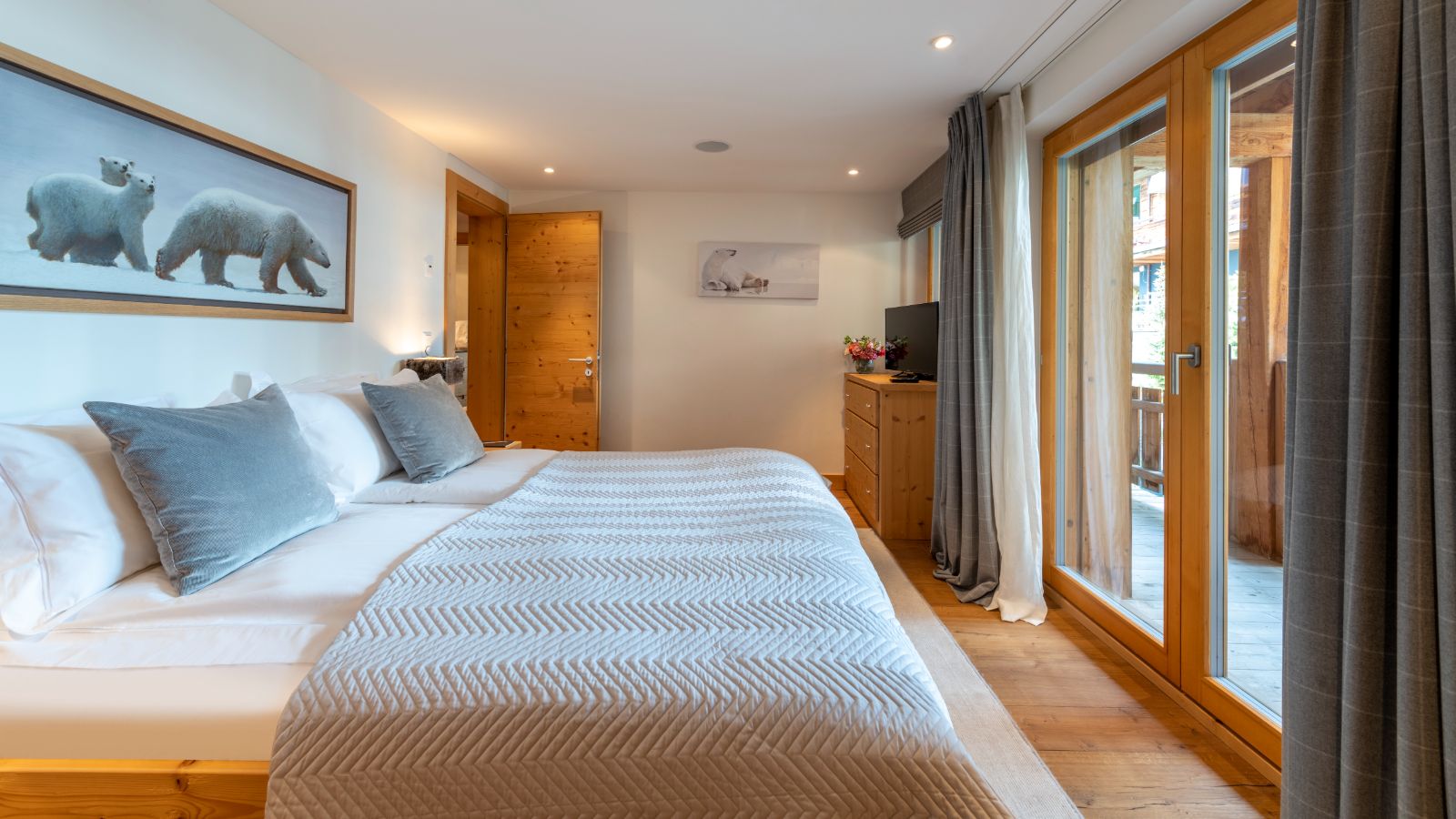 Apartment_Baryte_Verbier_Oxford_Ski_Bedroom2.jpg