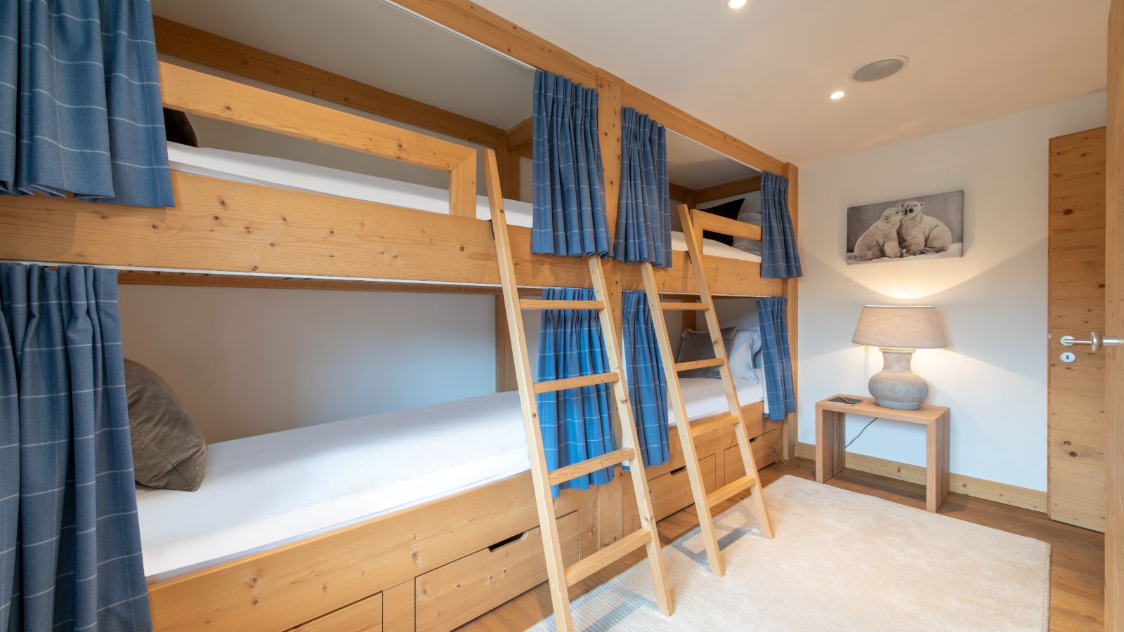 Apartment_Baryte_Verbier_Oxford_Ski_Bunkroom.jpg