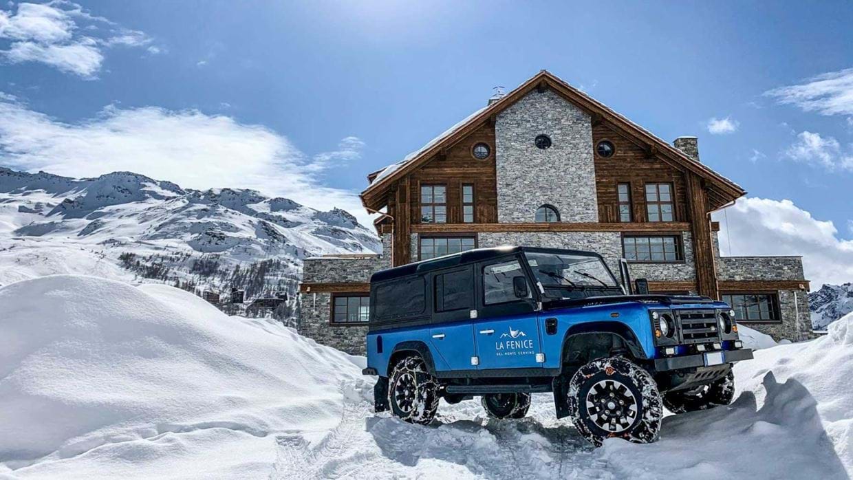 Chalets with a Driving Service