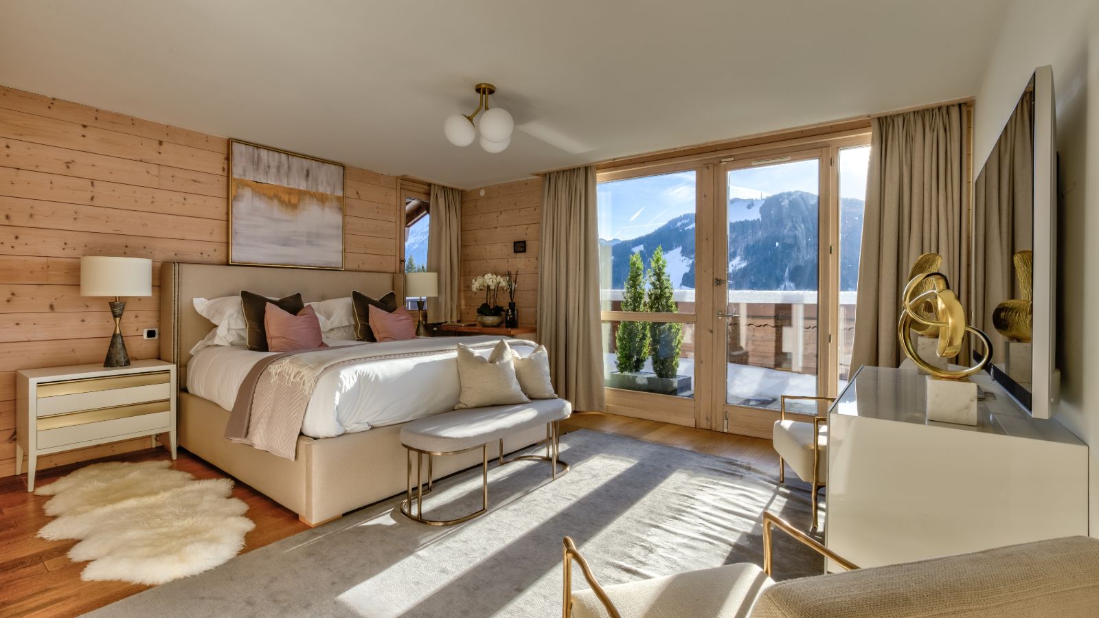 Chalet_X_Morzine_Oxford_Ski_Bedroom (5).jpg
