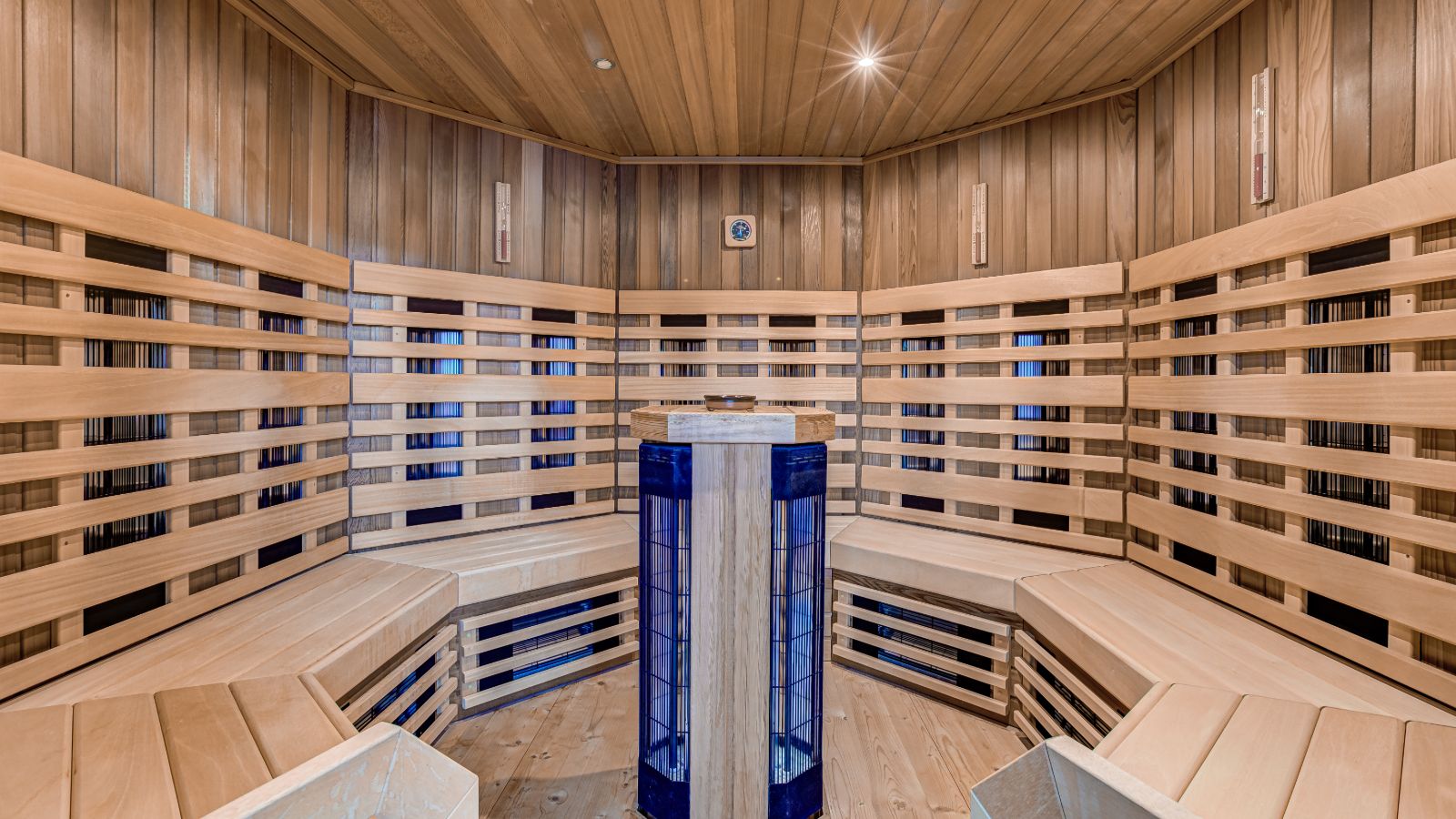 Chalet_X_Morzine_Oxford_Ski_Sauna.jpg