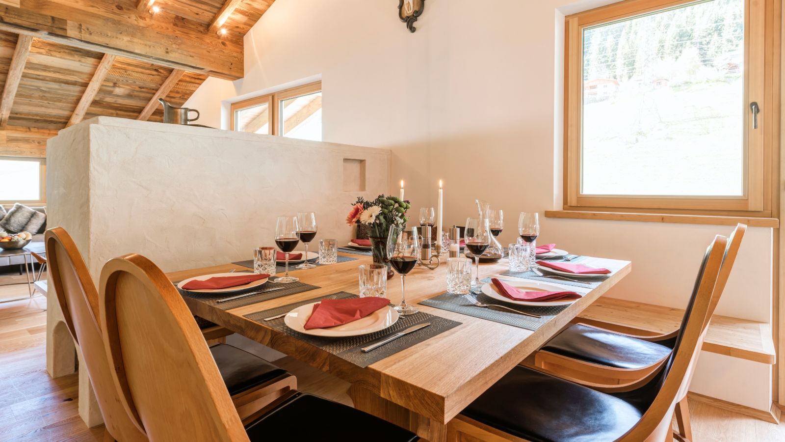 Chalet_Golden_Marmot_St_Anton_Oxford_Ski_Dining3.jpg