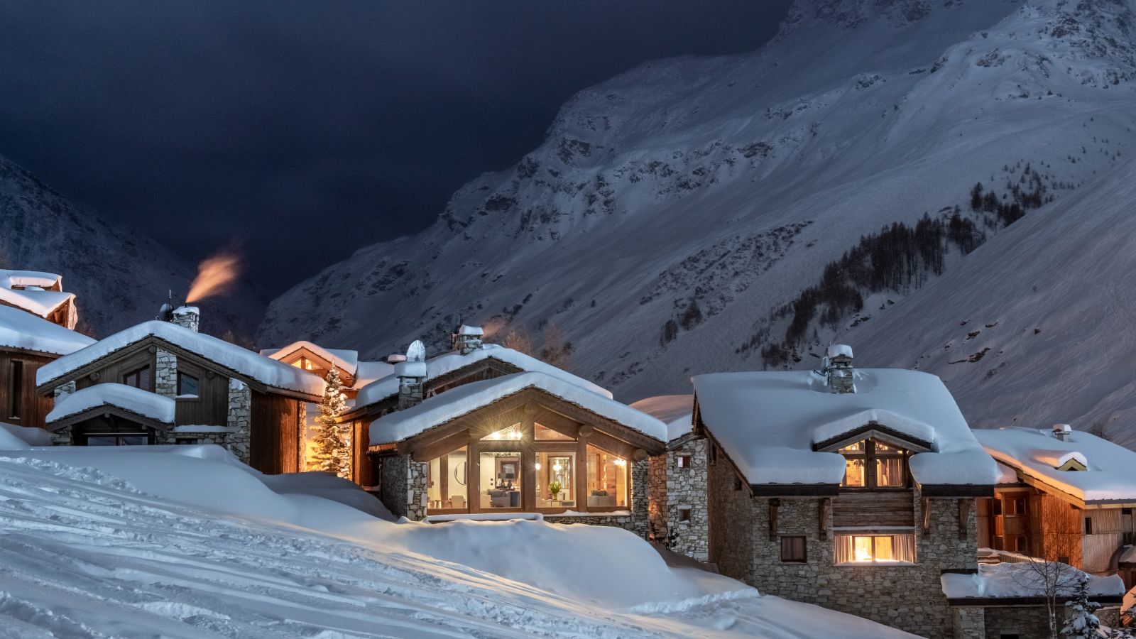 Chalet_Abade_Val_d_isere_Oxford_Ski_Exterior.jpg