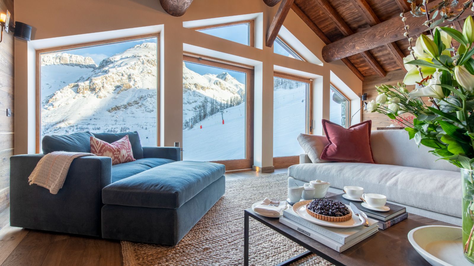 Chalet_Abade_Val_d_isere_Oxford_Ski_Mountain_View.jpg