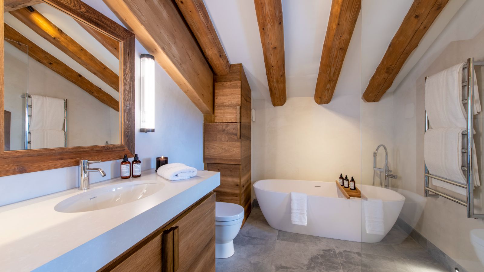 Chalet_Abade_Val_d_isere_Oxford_Ski_Bathroom4.jpg
