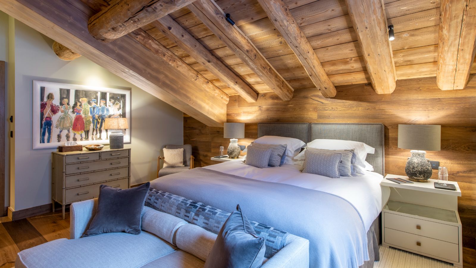 Chalet_Abade_Val_d_isere_Oxford_Ski_Bedroom4.jpg