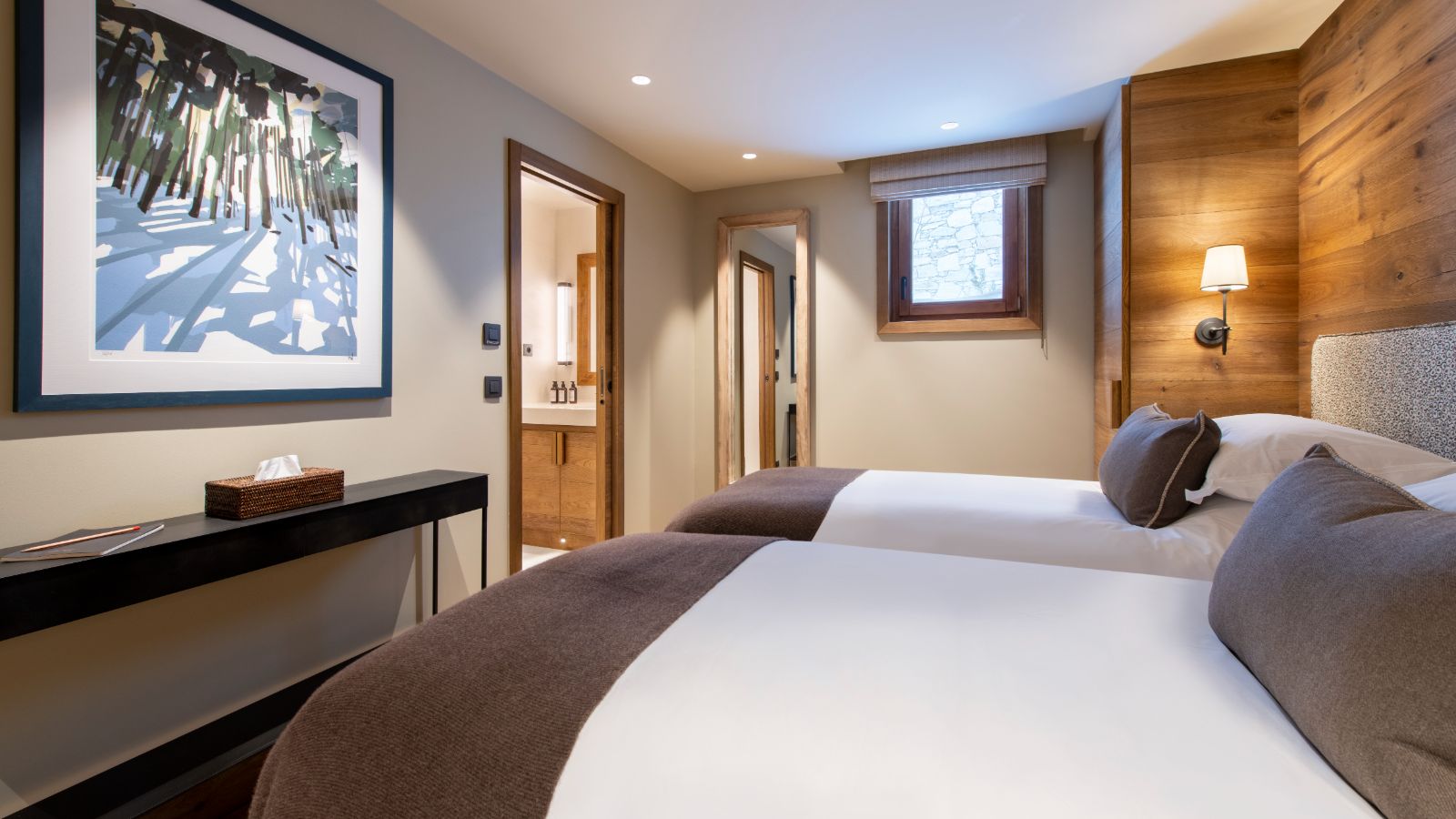 Chalet_Abade_Val_d_isere_Oxford_Ski_Bedroom6.jpg