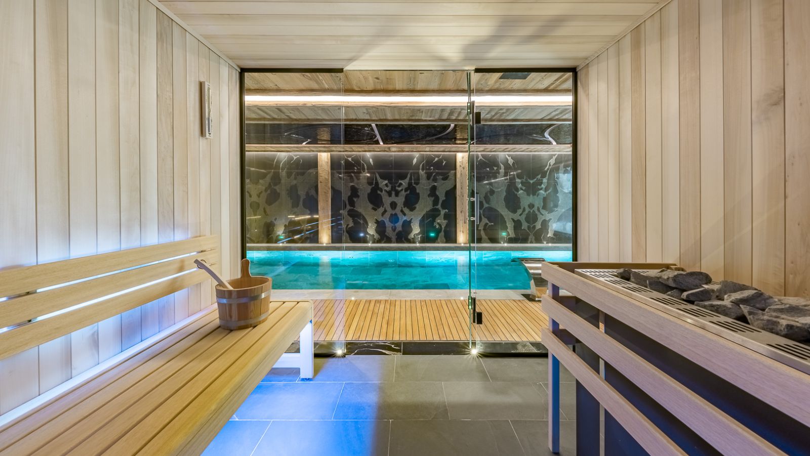 Ultima_Collection_Grand_Residence_Couchevel_1750_Oxford_Ski_Sauna.jpg