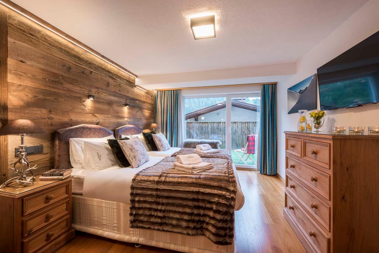 luxury-ski-chalet-st-anton-narnia-oxford-ski-company (2).jpeg