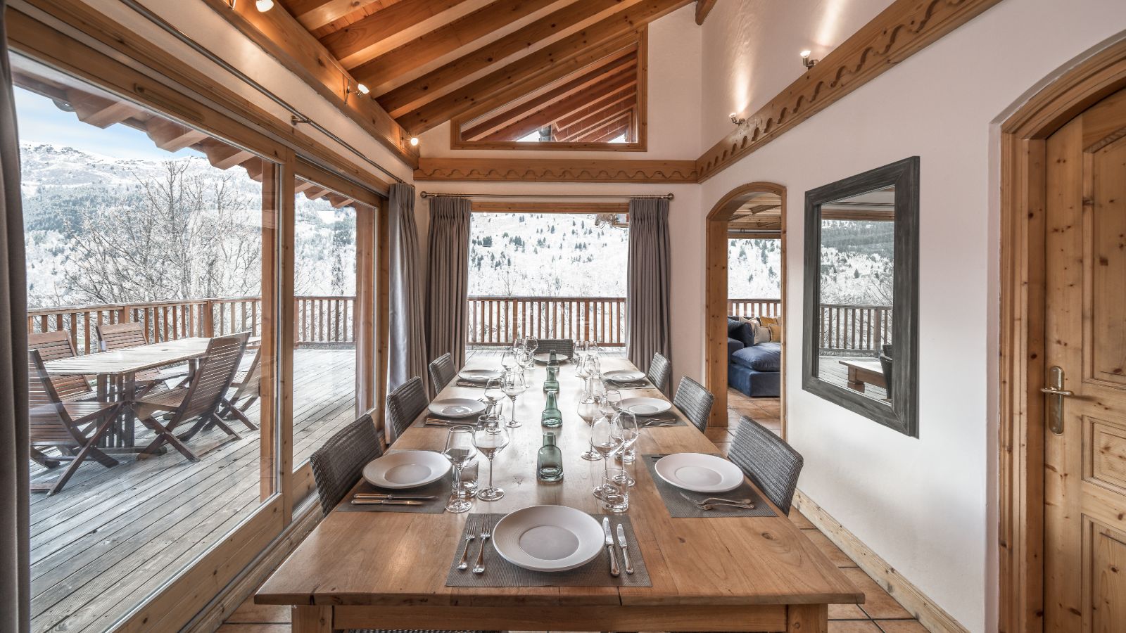 Chalet_Iamato_Meribel_Oxford_Ski_Dining.jpg