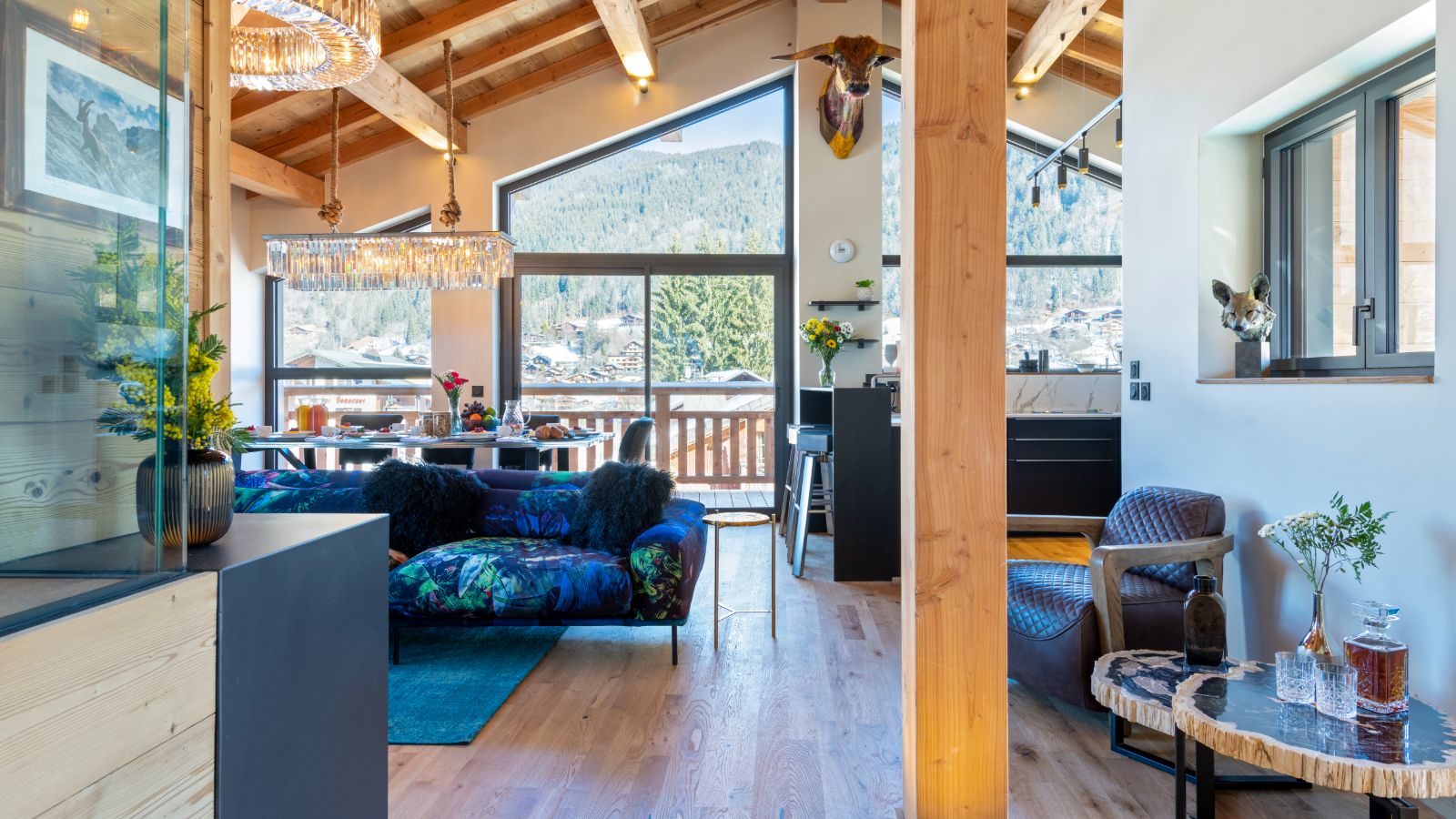 Penthouse_Mathilde_Morzine_Oxford_Ski_Lounge3.jpg