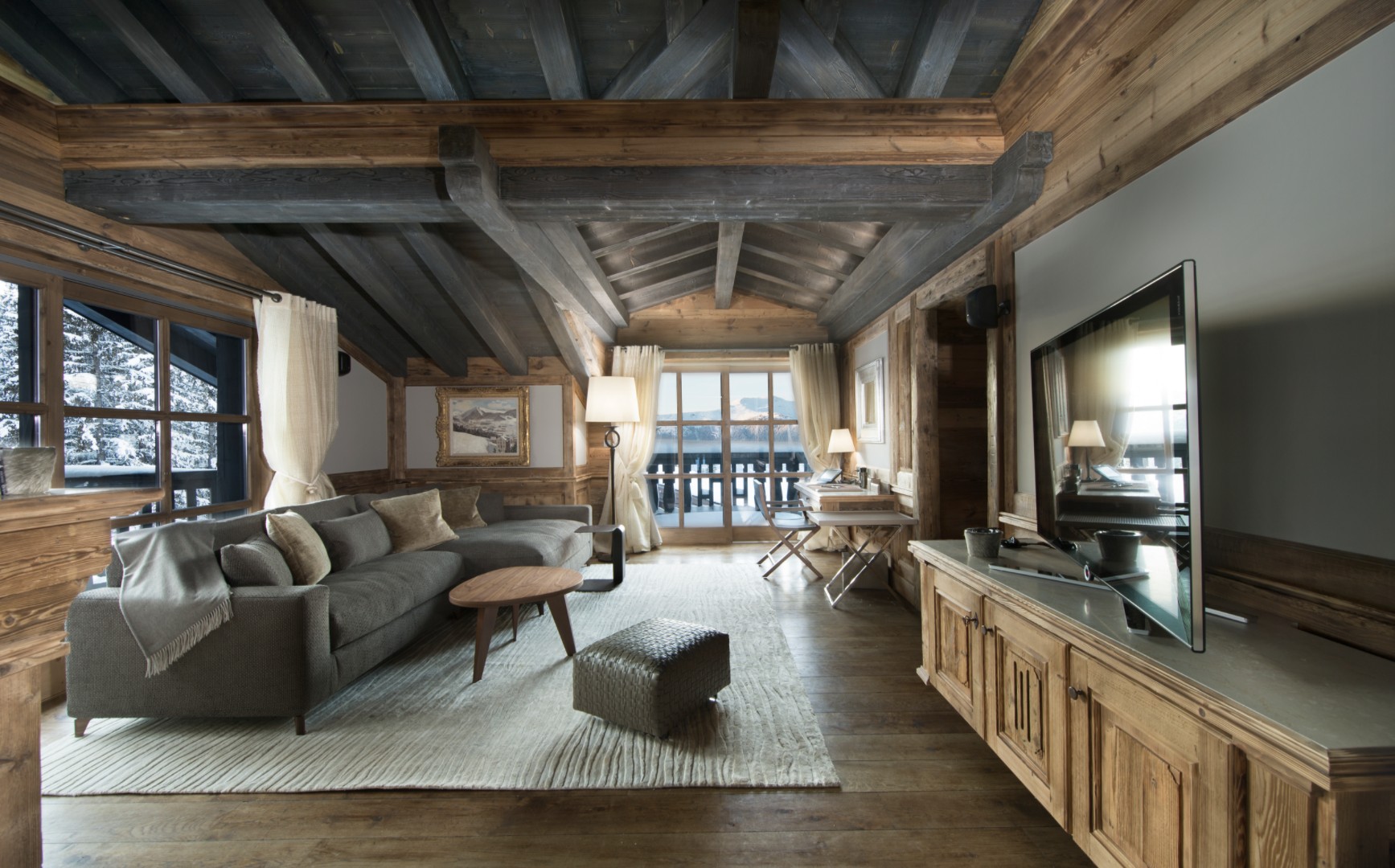 luxury-ski-chalets-courchevel-1850-oxford-ski-company-edelweiss (20).jpg (1)