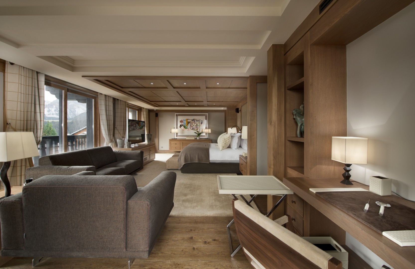 luxury-ski-chalets-courchevel-1850-oxford-ski-company-edelweiss (27).jpg