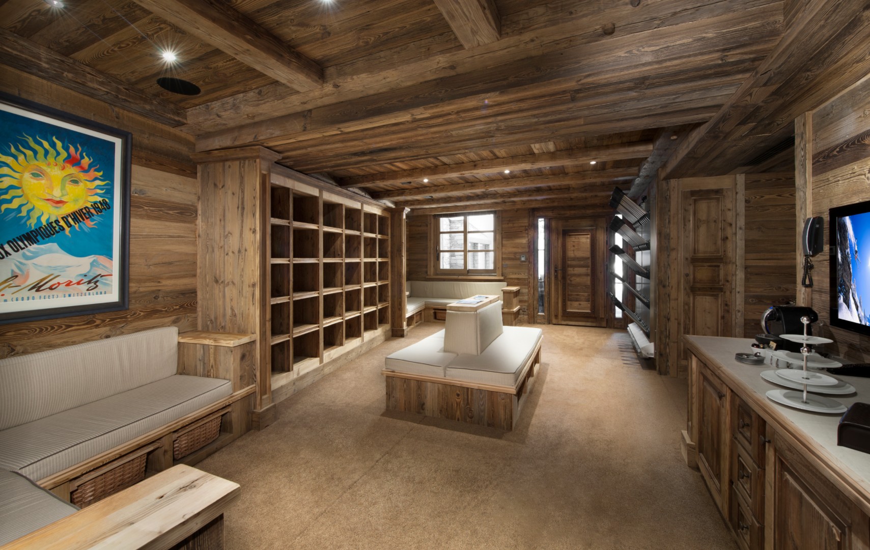 luxury-ski-chalets-courchevel-1850-oxford-ski-company-edelweiss (28).jpg