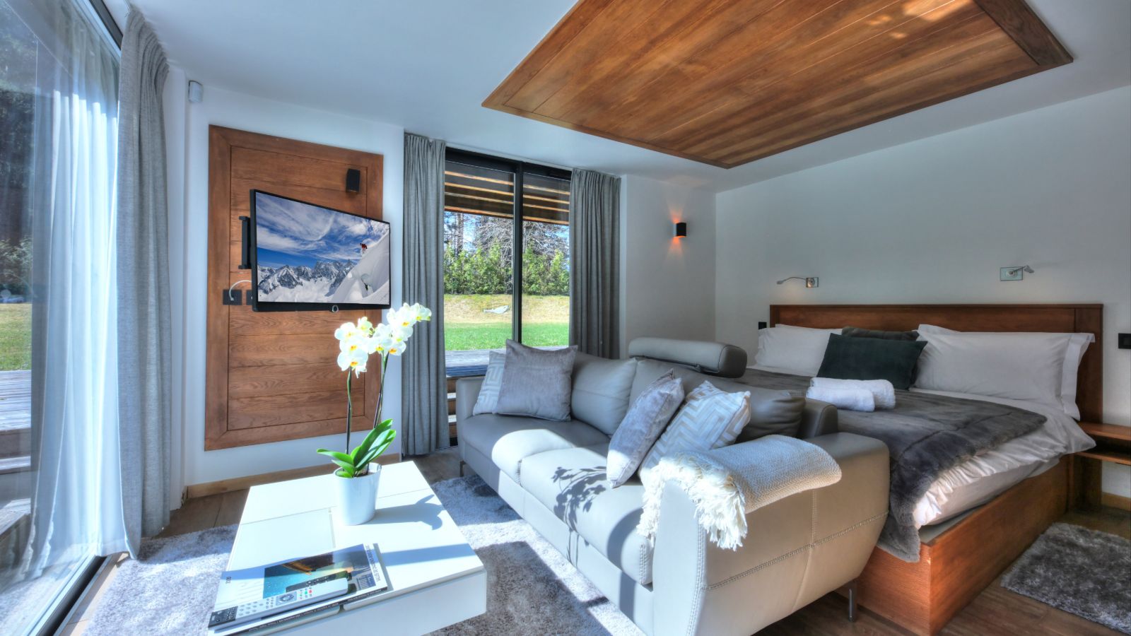 Luxury-ski-chalet-Chamonix-Chalet-Elevation-Oxford-Ski-Bedroom (2).jpg