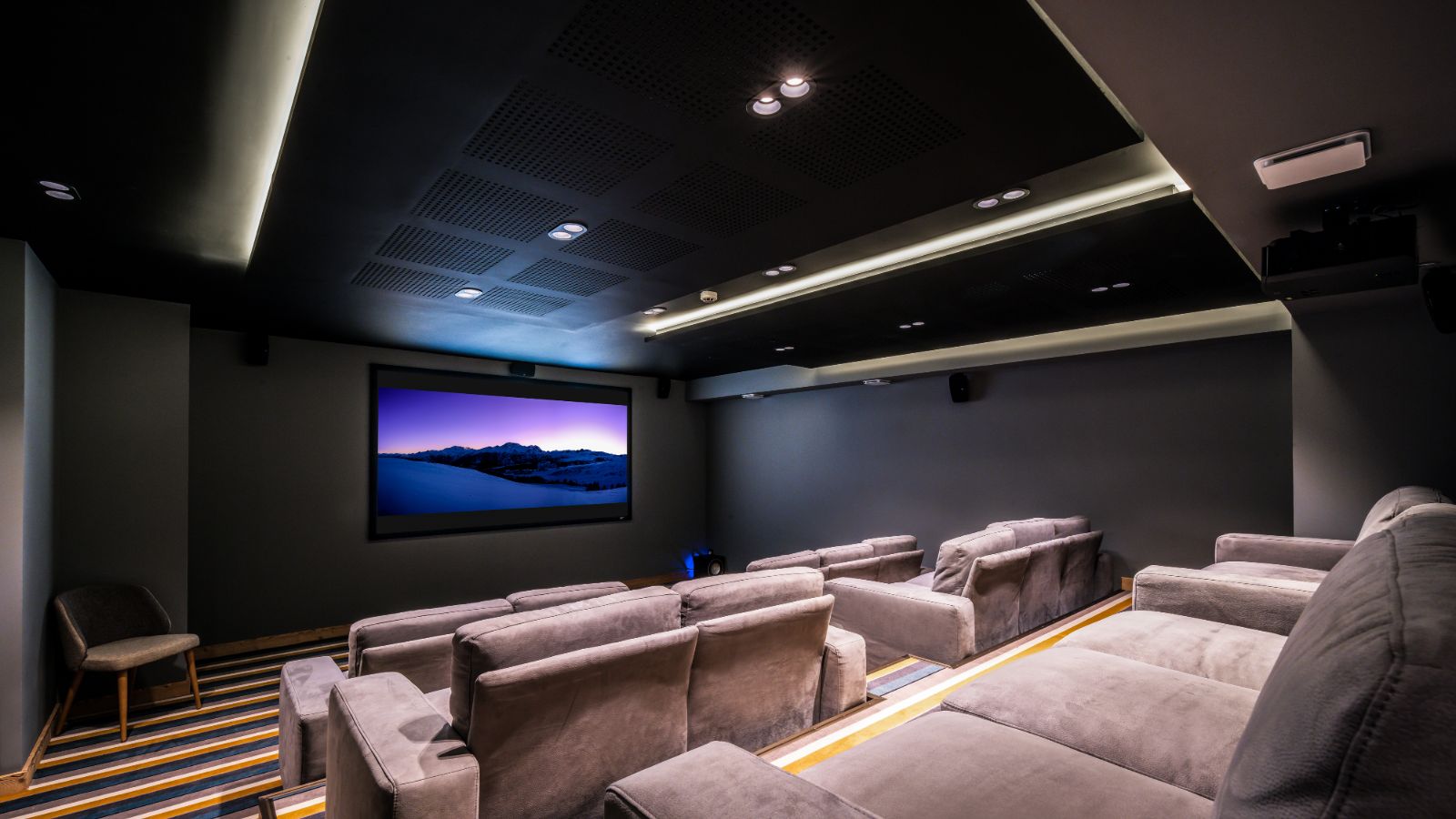 Luxury-ski-chalet- Les-Arcs-Bear-Lodge-Oxford-Ski-Cinema.jpg