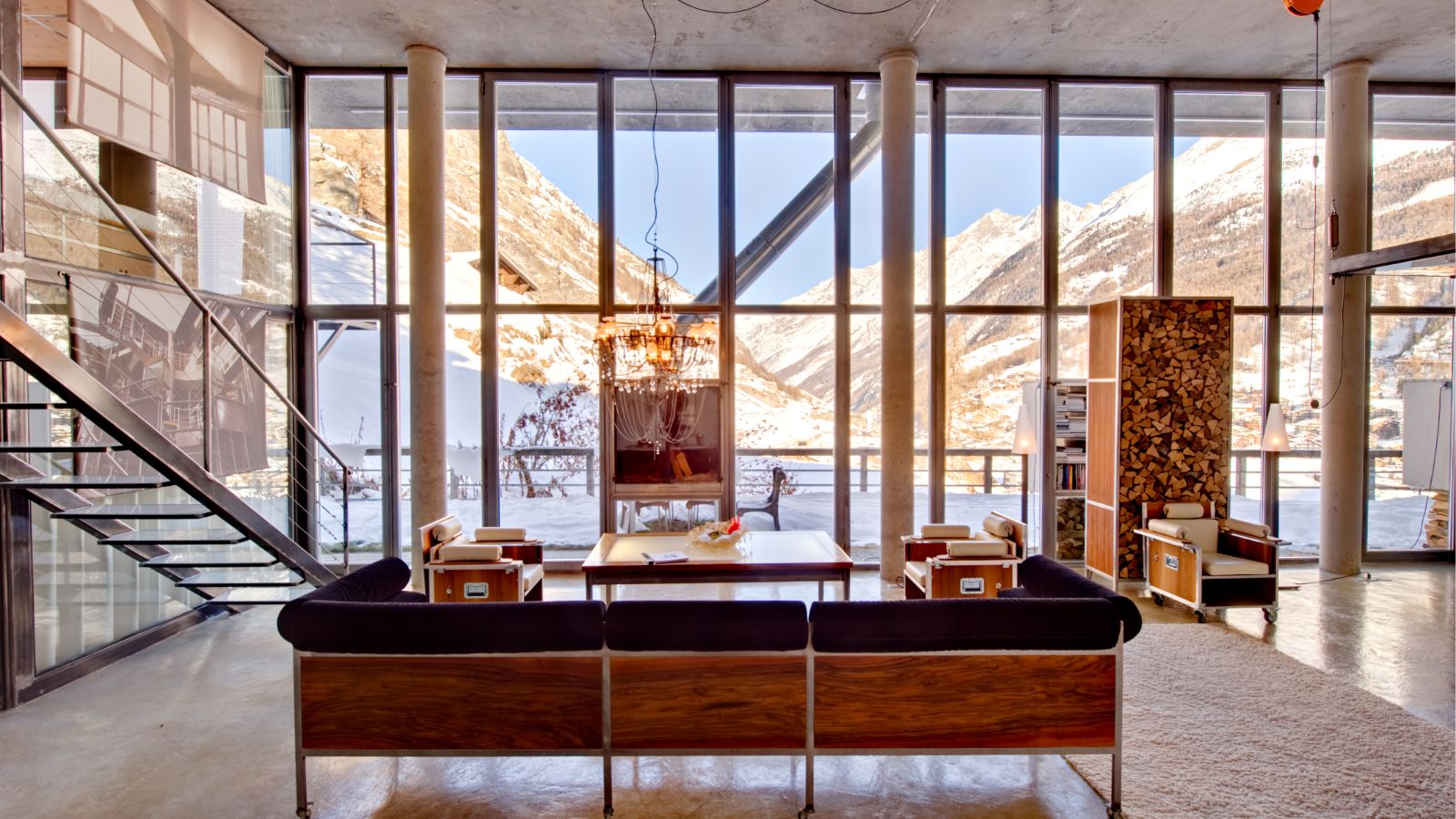 Luxury-Ski-Chalet-Zermatt-Heinz-Julen-Residence-Oxford-Ski-Lounge-with-view.jpg
