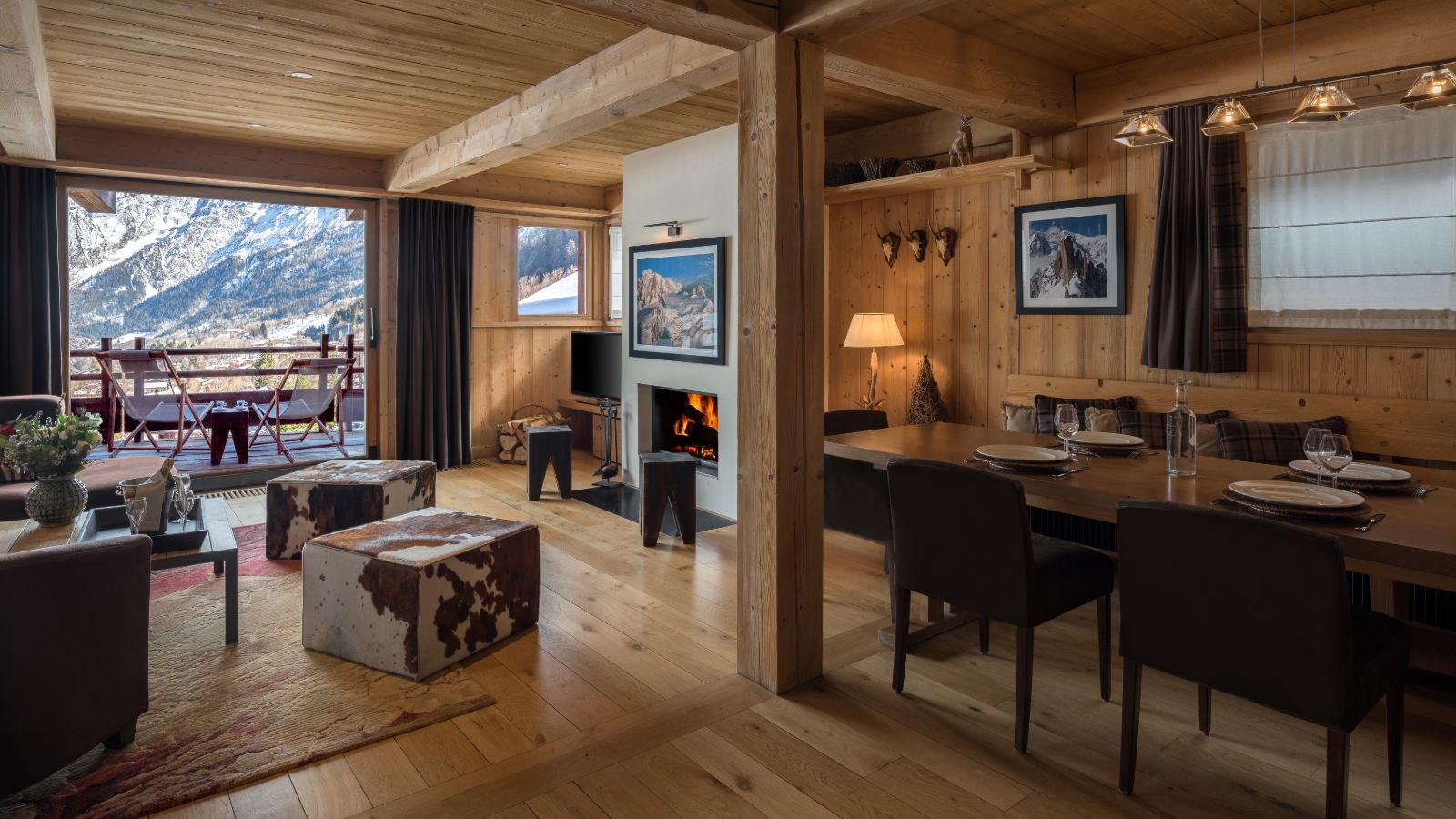 Luxury-Ski-Chalet-Les-Granges-d'en-Haut-Chamonix-Oxford-Ski-open-plan-living.jpg