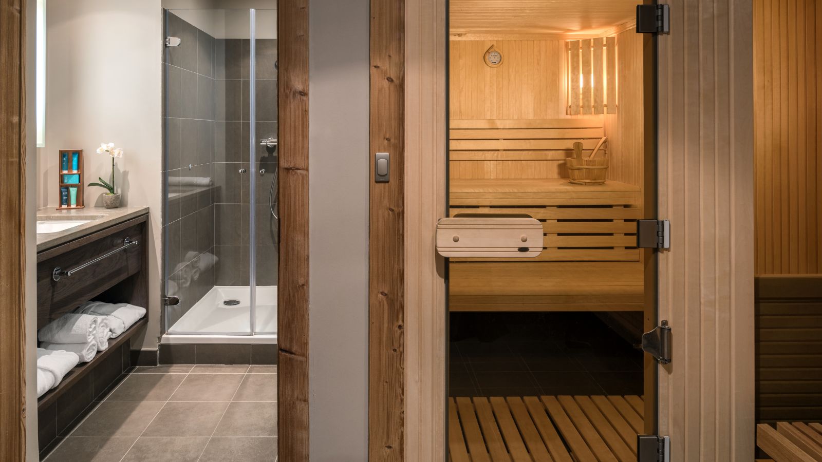 Luxury-Ski-Chalet-Les-Granges-d'en-Haut-Chamonix-Oxford-Ski-Sauna.jpg