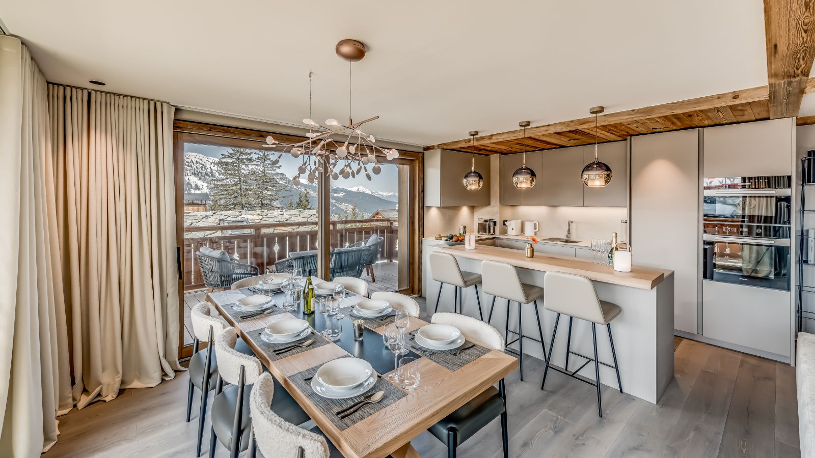 Luxury-Ski-Apartment-Meribel-Apartment-Jossane-Oxford-Ski-Dining.jpg