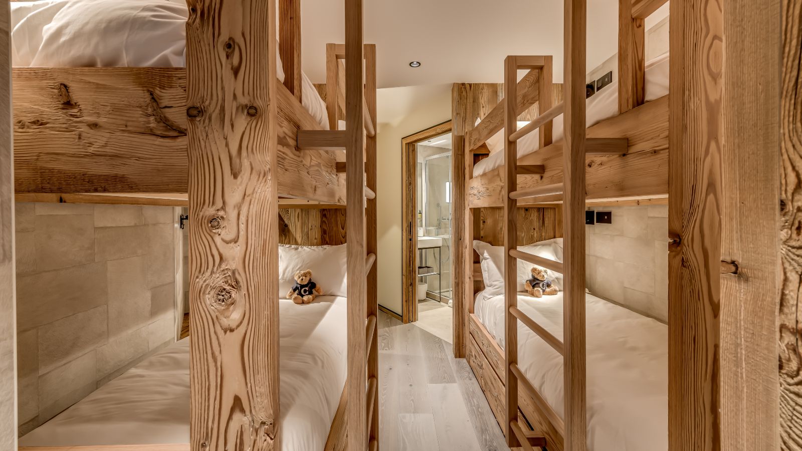 Luxury-Ski-Apartment-Meribel-Apartment-Jossane-Oxford-Ski-Bunkroom.jpg