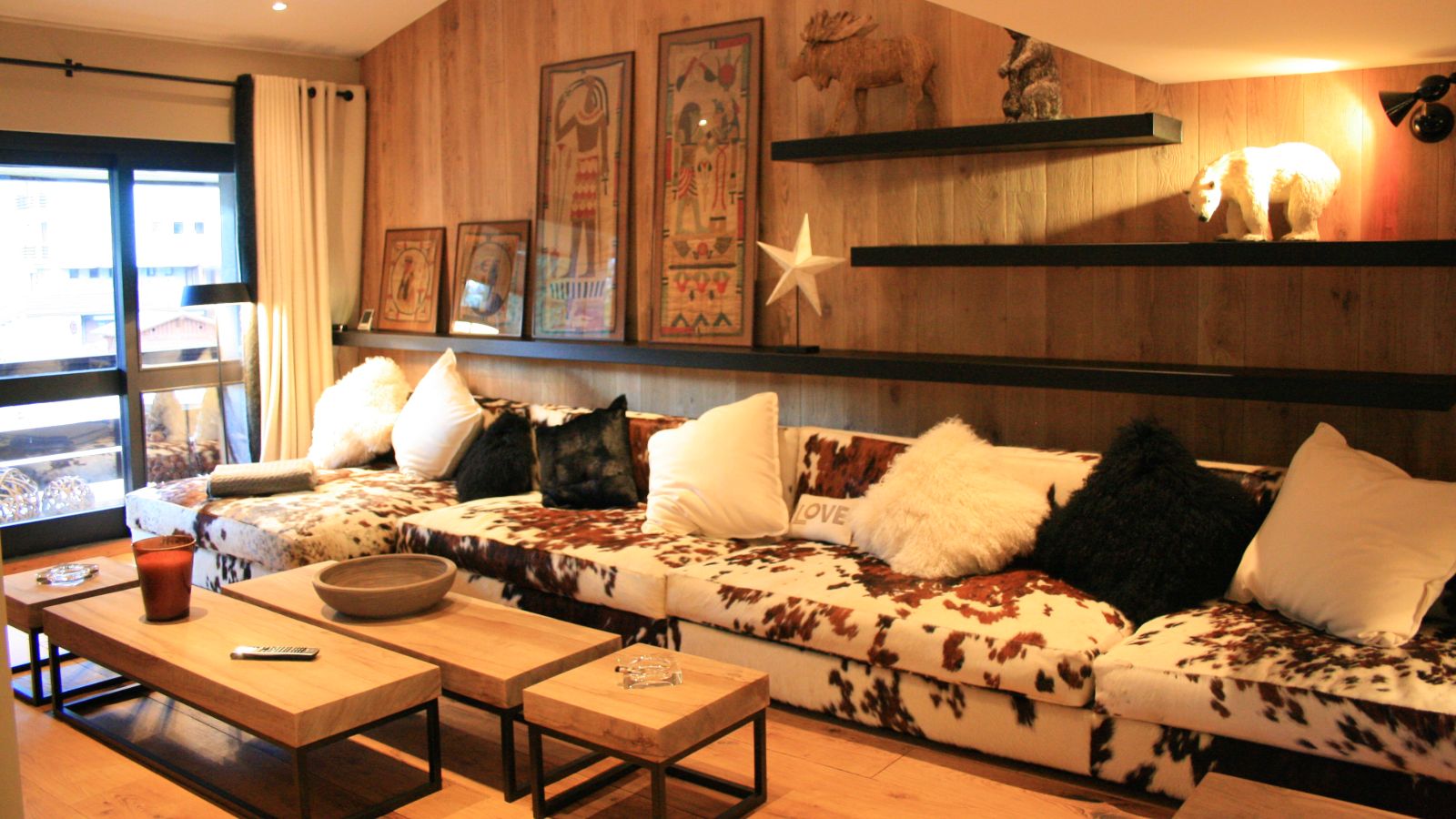 Luxury-Ski-Apartment-Megeve-Heavenly-Apartment-Oxford-Ski-Lounge (4).JPG