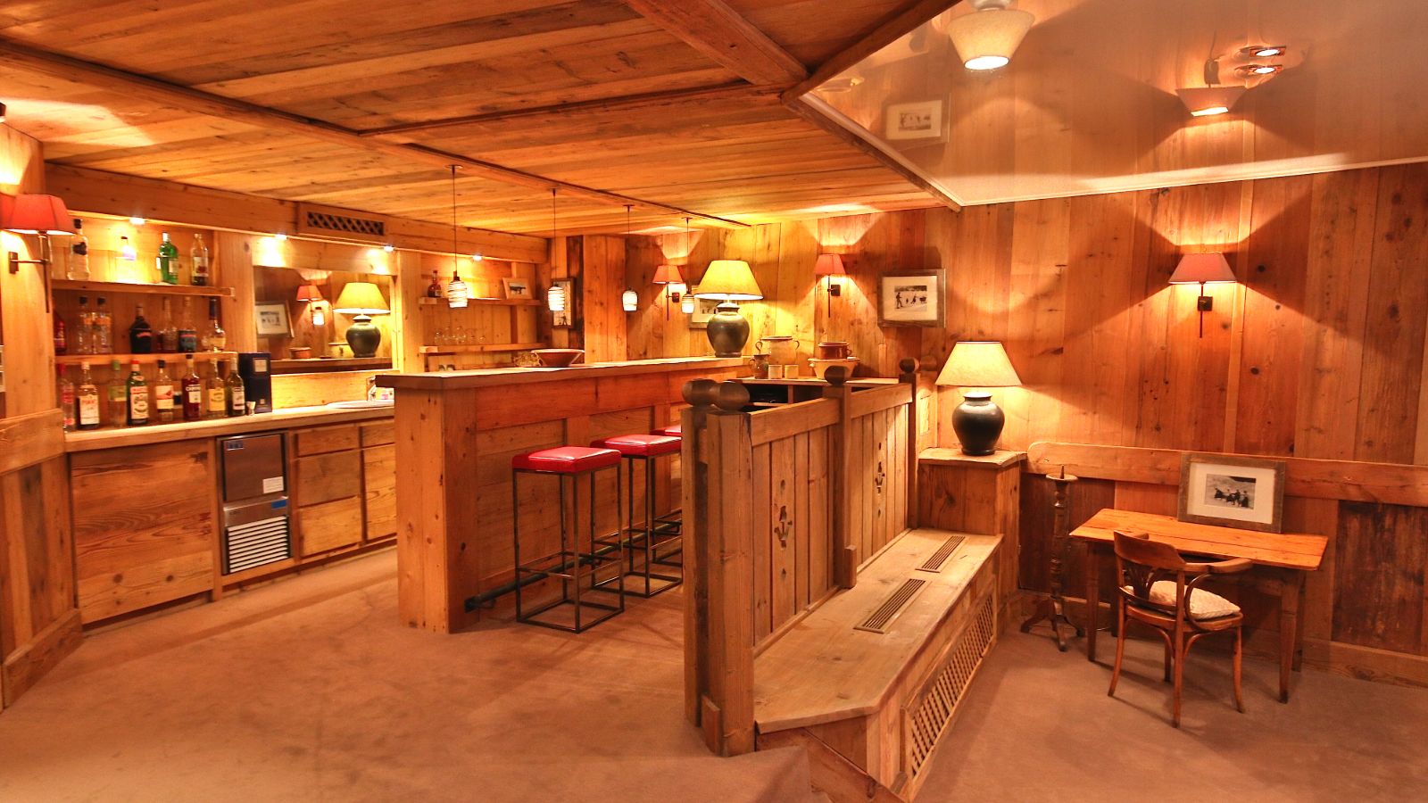 Luxury-Ski-Chalet-Megeve-Chalet-Bouvier-Oxford-Ski-Bar.JPG