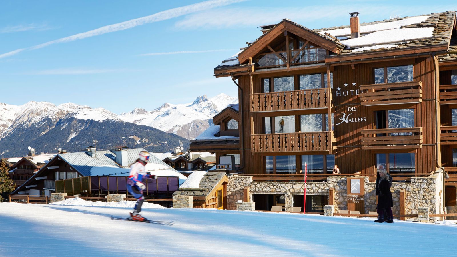 Luxury-Ski-Hotel-Courchevel-1850-Hotel-des-Trois-Vallees-Exterior.jpg