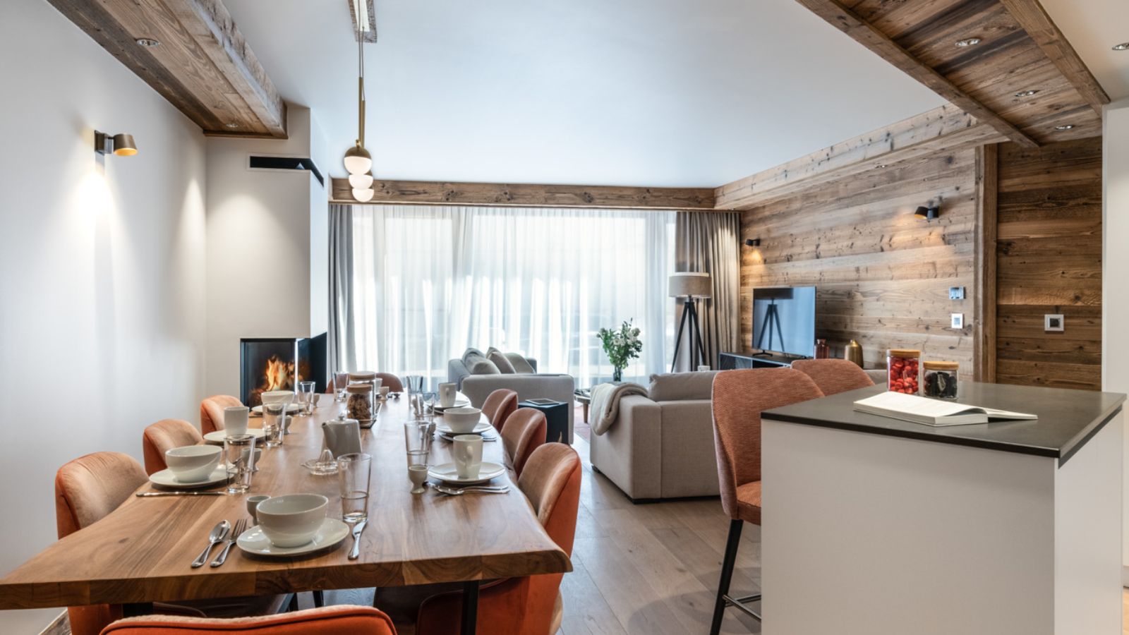 Luxury-ski-Chalet-Val-dIsere-Alaska-Lodge-Oxford-Ski-Open-Plan.jpg