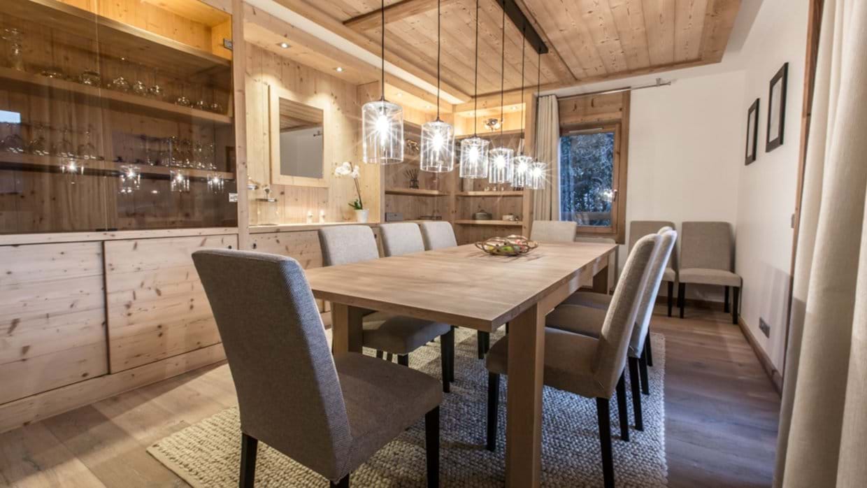 Luxury-Ski-Chalet-Courchevel-1650-Whistler-Lodge-Oxford-Ski-Dining.jpg