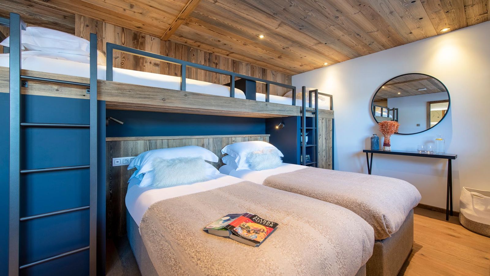 Luxury-ski-chalet-Morzine-goldilocks-oxford-ski-Bunkroom2.jpg