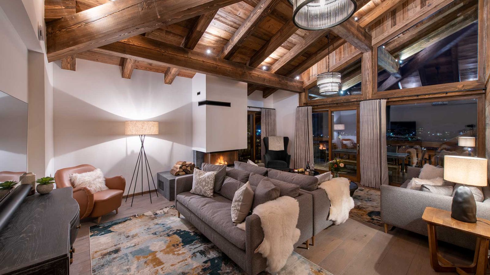 Luxury-Ski-Chalet-Morzine-Three-Bears-Oxford-Ski-Lounge.jpg